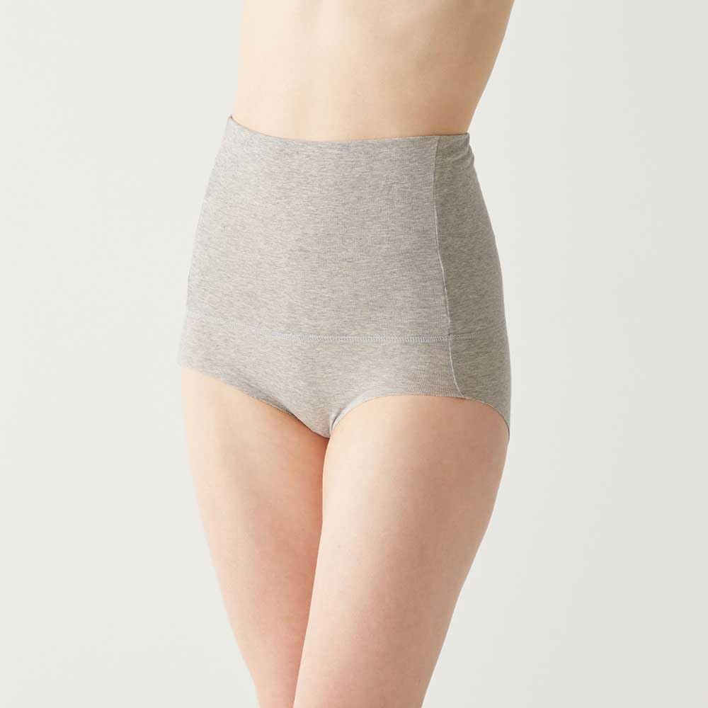 腹巻付ショーツの着用イメージ