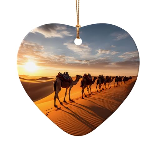 Dieser herzförmige Keramik-Weihnachtsbaum-Wohnwagen von Kamelen...