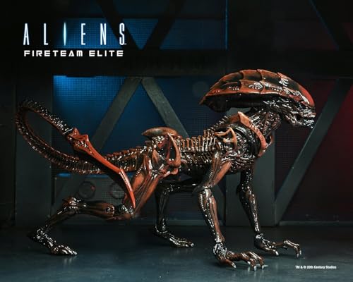 NECA - Aliens Fireteam Elite - 7" Scale Action Figure - Prowler Alien