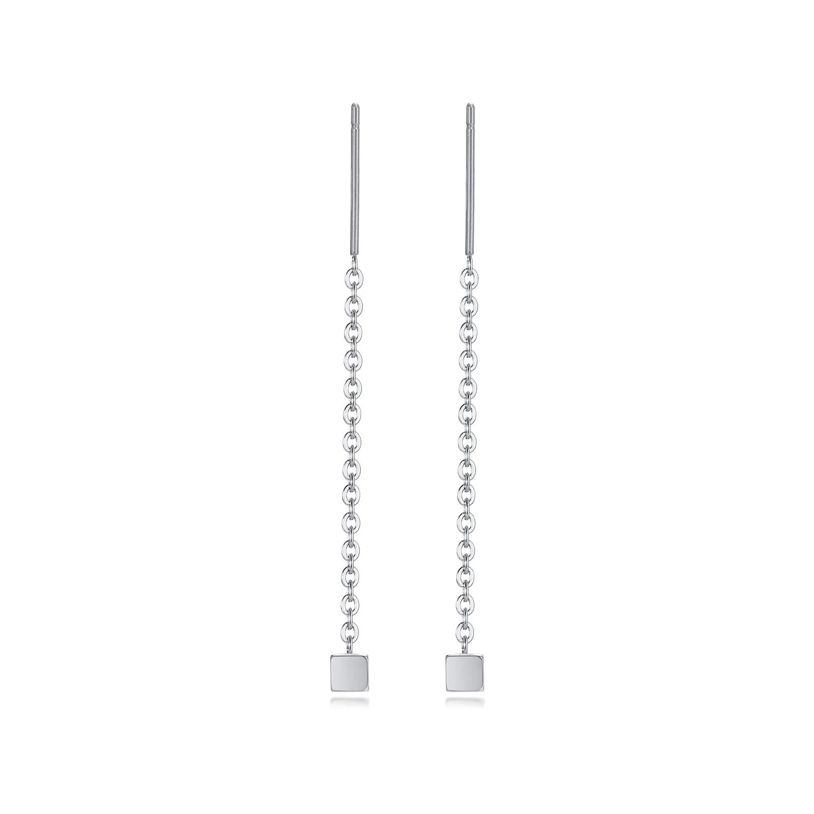 Boucles d'oreilles sleek earge au design géométrique épuré