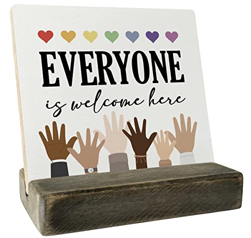 Gkwa Mini Wood Plaque - Everyone is Welcome Here