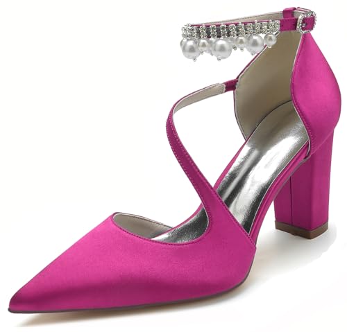 Chaussures élégantes et formelles finis les pieds douloureux en talons hauts