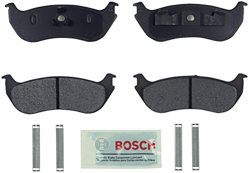 Plaquettes de frein voiture Bosch BE881H avec quincaillerie d'étrier