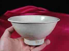 中国美術 白磁 刻 花紋 碗 宋白磁 φ9.5cm 茶道具伝来(K-YC345) 中国美術 白磁 刻 花紋 碗 宋白磁 φ9.5cm 茶道具伝来(K-YC345