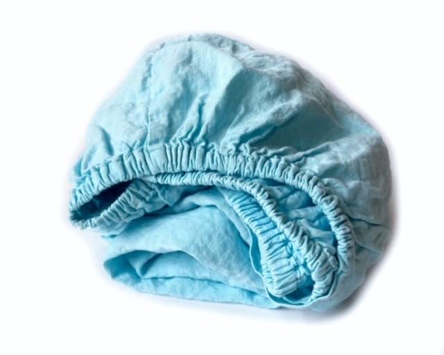 Drap-housse lin délavé JOWOLLINA 140 x 200 pour une chambre fraîche en été