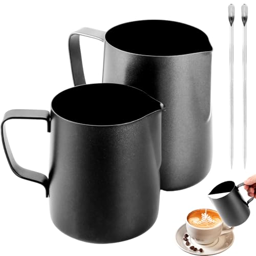 APACALI 2 Stück Milchkännchen Edelstahl Schwarz, Barista Milchschaumkännchen mit Messung Mark und Latte Art Stift, Milchaufschäumer Kännchen Schwarz für Cappuccino Espresso, 600ML+350ML