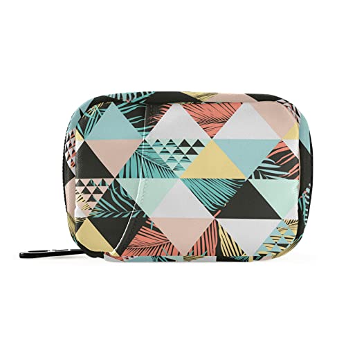 Naanle Pastillero de hoja de palma triangular geométrica para 7 días, bolsa organizadora de píldoras de viaje con cremallera, funda semanal portátil, tamaño compacto Cover