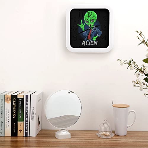 Pendule Murale Silencieuse Alien Vert 26cm Sommeil Paisible Maison