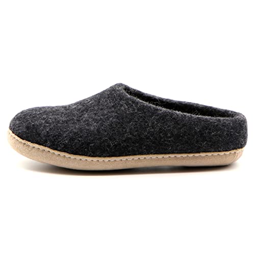 Image of Men's 'Newport' Wool House Shoe