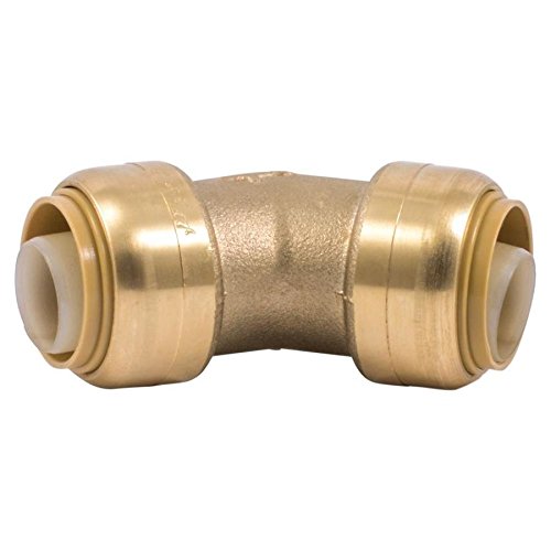 Raccord Push-to-Connect 3/4" standard 45° Sharkbite pour réparer une fuite d'eau rapidement