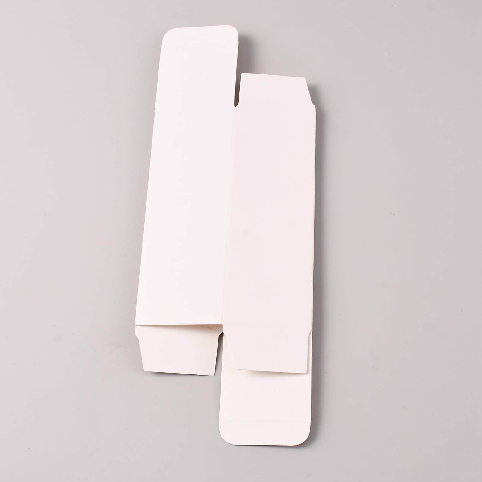 BENECREAT 50 cajas de regalo de papel, 5,2 x 5,2 x 14,2 cm, cajas de regalo plegables rectangulares blancas, cajas de embalaje a granel, para organizadores de cosméticos, regalos de fiesta, negocios