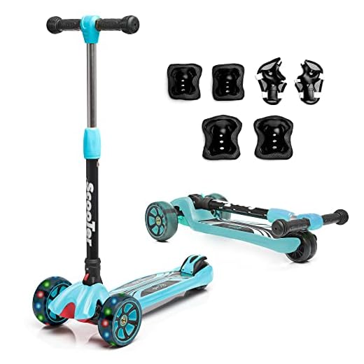 CORQUAT Pack Patinete con Rodilleras y Coderas, Patinete Ajustable con 3 Ruedas led para niño 2 - 8 años, (Celeste)