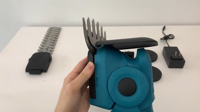 【技術革新・一台二役】電動 芝生バリカン 充電式21V 2000mAhバッテリ一 Amazon | 【技術革新・一台二役】電動 芝生バリカン 充電式 21V