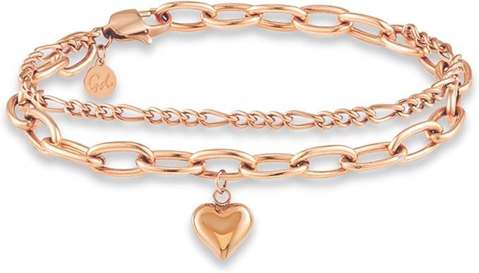 GD GOOD.designs Armband Herz für Damen - Mehrreihiges Charms Armband in 18K Gold, Roségold oder Silber | Verstellbares Herz Charm Armkette (14,5cm - 19,5cm) - Figaro Kette, Panzerkette