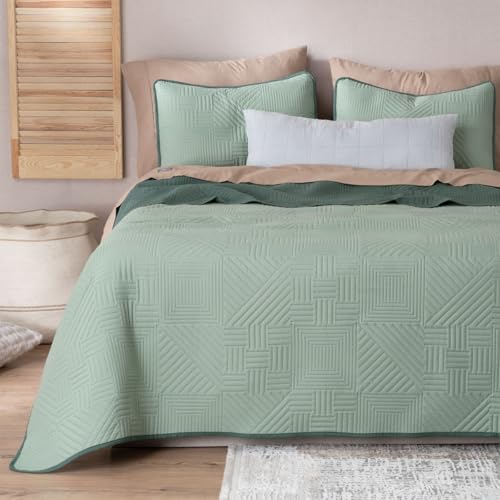 Cubrecamas marca REAL TEXTIL