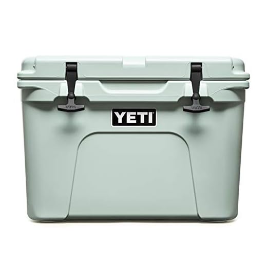 YETI Tundra 35 Cooler, Sagebrush Green