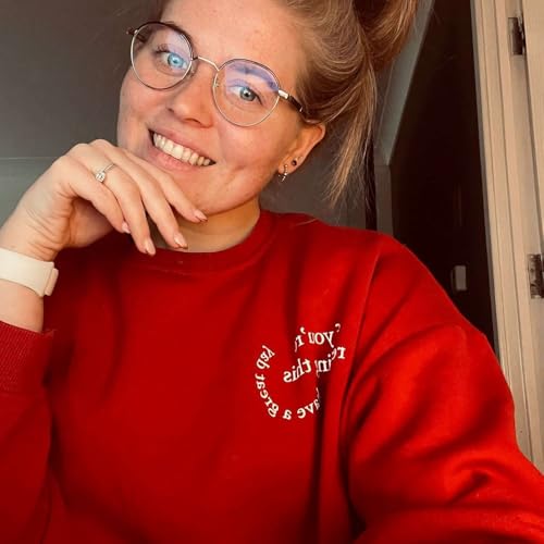 Scarlet's Story - Two Extremes. One Comeback