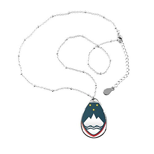 Collier emblème Slovénie pendentif larme aux finitions soignées