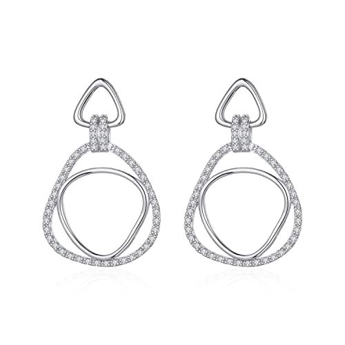 Bijoux d'oreilles pendants au fini brillant et design géométrique