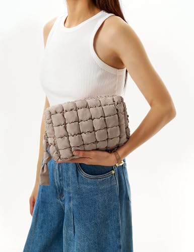Quilted Makeup Bag Puffy Cosmetic Bag Cute Puffer Travel Toiletry Bag for Women, Large Makeup Pouch for Purse Quilted Cosmetic Pouch for Essentials Toiletries, Christmas for Women, Girls3