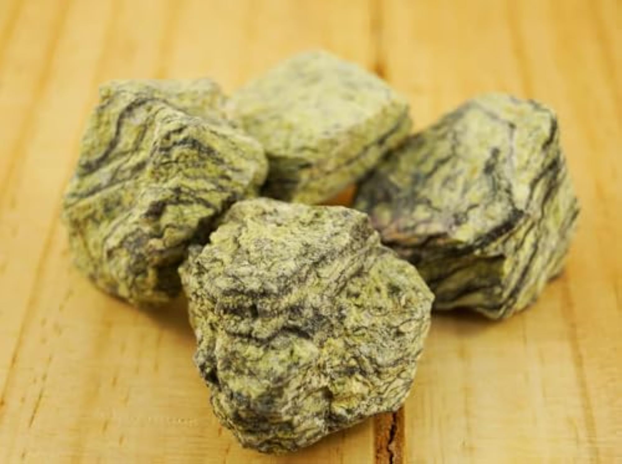 Natural Serpentine Raw Crystal Stones for Meditation and Healing