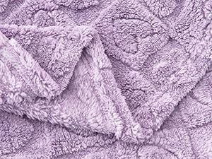 Manta de corazones morada de 127x152 cm mullida y lavable para sofa 7