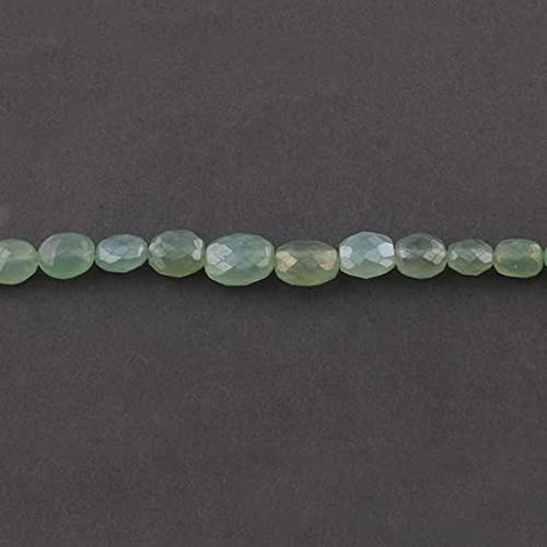 Calcédoine verte percée au centre pour éviter la casse lors de la création de bijoux