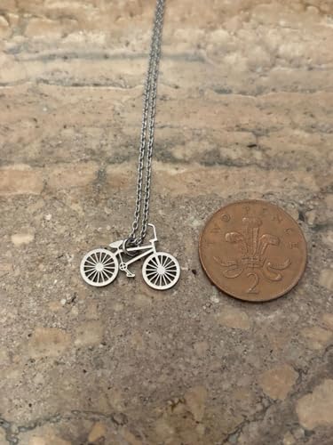 Collar de bicicleta para mujer con colgante ciclista de moda minimalista 3