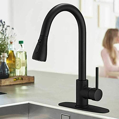 Robinet de cuisine noir mat pour un plan de travail épuré