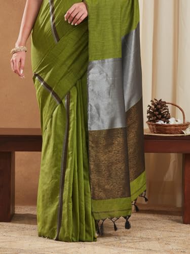 Image of Women's Banarasi Silk With Jacquard Print Saree With Blouse