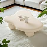 perfetta per il tuo spazio. Realizzato in legno di alta qualità, questo tavolo versatile ha un piano spazioso per bevande, snack o oggetti decorativi. Il suo design elegante e semplice completa la ricca finitura in noce, aggiungendo un tocco di eleganza a qualsiasi stanza. Migliora l'arredamento del tuo soggiorno con questo tavolino elegante e versatile.