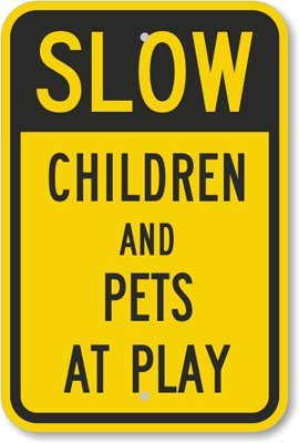Plaque Slow Enfants signalétique grand format jaune contrasté 18x12 pouces