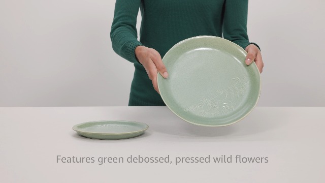 Pfaltzgraff Carrie 12 Piece Dinnerware Set, Service for 4, Green