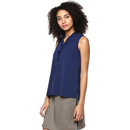 Image of Harpa V-Neck Solid Tops