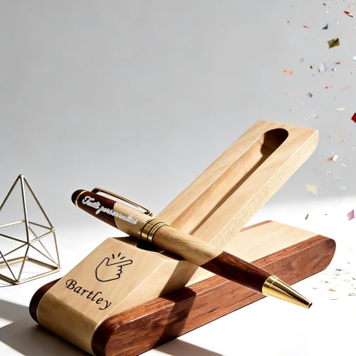 QSZ Personnalisé Stylo à Bille En Bois Avec Nom Texte Stylo De Signature Classique Cadeau Pour Enseignants Camarades De Classe CollèGues EmployéS Famille...