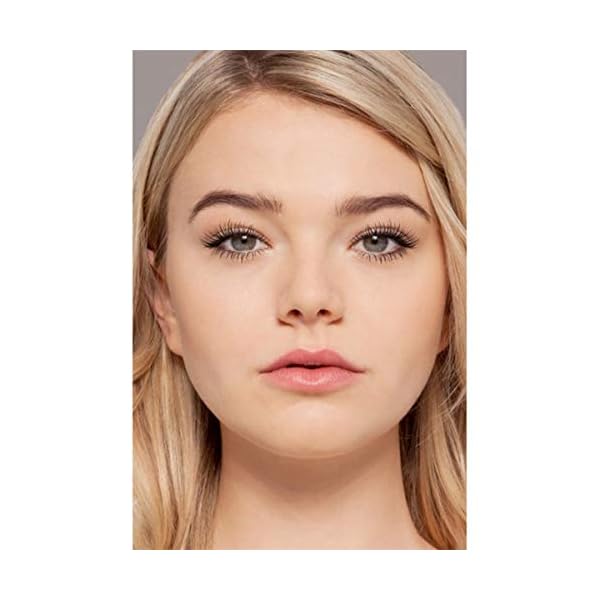 butter LONDON Stroke of Wow Volumizing Mascara, Double-Sided Brush, Long-Wearing and buildable, Castor Seed Oil, Cruelty-Free, Gluten Free, Vegan