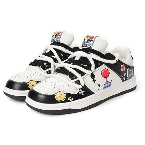 White Black Cartoon Graffiti Fashion Chunky Sneakers for Women Trendy Casual Platform Couple Shoes Aesthetic Skateboard3