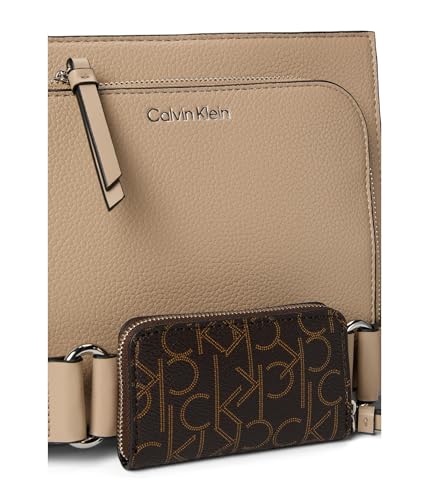 Calvin Klein Bay Crossbody4
