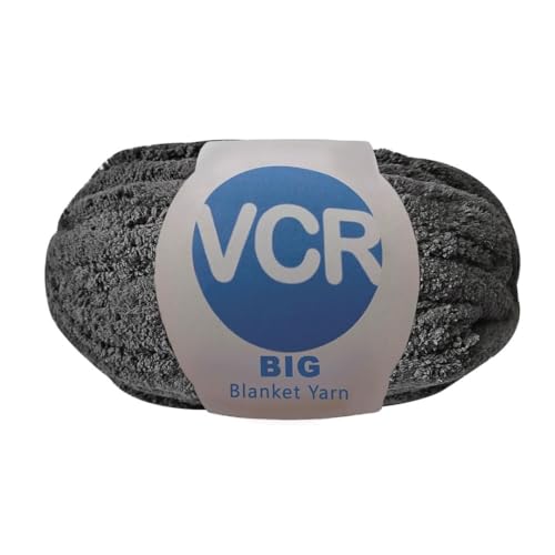 Image of VCR Black Yarn, 200 Grams Big Chunky Hank, 22 Meters Length, Suitable for Knitting Blankets and Pillows, 100% Polyester Yarn Ball for Crochet DIY, Soft Threads, Pack of 1