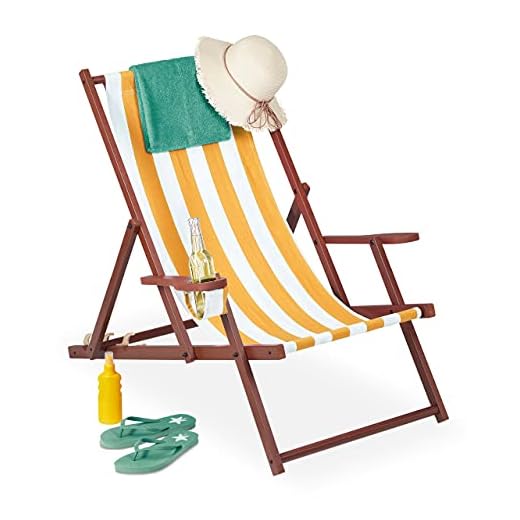 Relaxdays Fällbar solstol, trä och tyg, 3 liggpositioner, armstöd och mugghållare, strandstol 120 kg, vit/gul