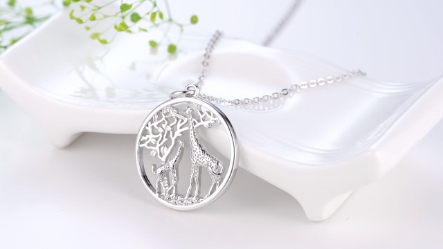 Pendentif Vintage Girafe En Argent 800 Et émail Vert émeraude - Bijou Ancien - Occasion