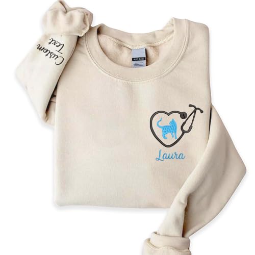 UrbanNEST Personalized Vet Tech Pullover, RVT Sweatshirt, Veterinarian Medicine, Embroidered Jacket, Scrubs, Assistant Gift