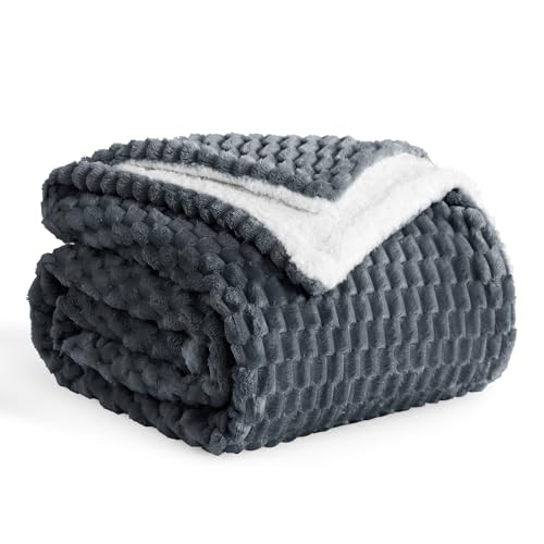 Aisbo Sherpa Fleece Throw Blanket Grey - Thick Warm Fluffy Blanket Single Size for Winter, 3D Textured Soft Cozy Travel Throw for Sofa Bed Armchairs, 130x150cm
