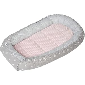 Medi Partners Babynest Kuschelnest Babynestchen 100% Baumwolle Nestchen Reisebett für Babys Säuglinge 100x60x15cm herausnehmbarer Einsatz (graue Sternen mit Hellrosa Minky)