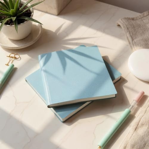 Fark Tanıtım Defter, Çizgisiz Not Defteri – PU Deri Not Defteri – 16,5x16,5 cm, 96 Yaprak (192 Sayfa), 90 gr Ivory Kağıt, Esnek Kapak, Ofis ve Kırtasiye (Buz Mavi) - Görsel 4