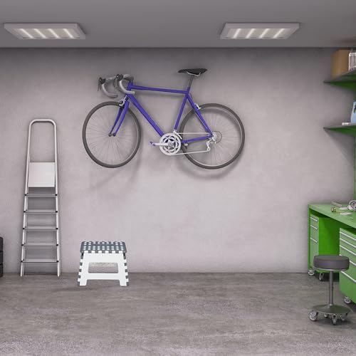Tabouret pliant contre le manque de place petit escabeau 1 marche stable