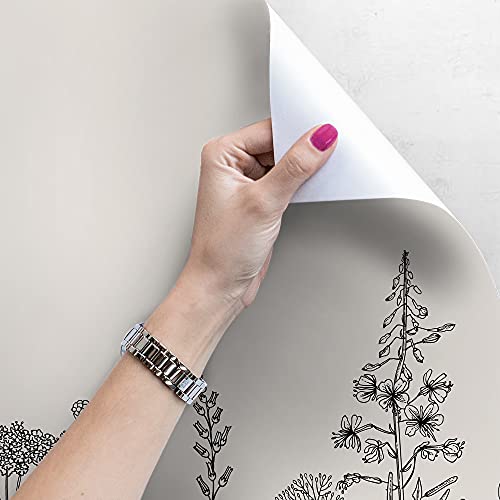 Papier peint Flore de champ pour relooker une commode de chambre salon