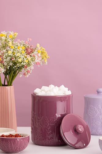 Mason Cash In the Meadow Medium Storage Jar 1.85 Litre Embossed Floral Design, Durable Stoneware, Airtight Lid – Ideal for Biscuits, Cookies, Rice, Flour – Classic Kitchen Storage