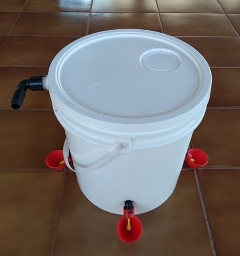 Kit Com 2 Reservatórios De Água Pet Com Boia Mais 4 Bebedouros Automáticos Tipo Copinho Para Aves