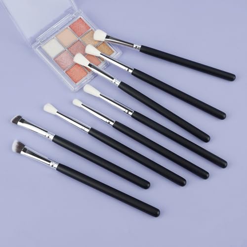 Set de 8 brochas de maquillaje esenciales para ojos y cejas con acabado natural 6